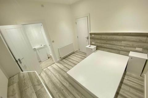 6 bedroom house to rent, King Edwards Road, Brynmill, , Swansea