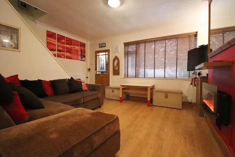 71 Sunningdale, Luton, LU2 7TF