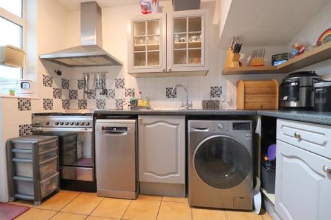 71 Sunningdale, Luton, LU2 7TF