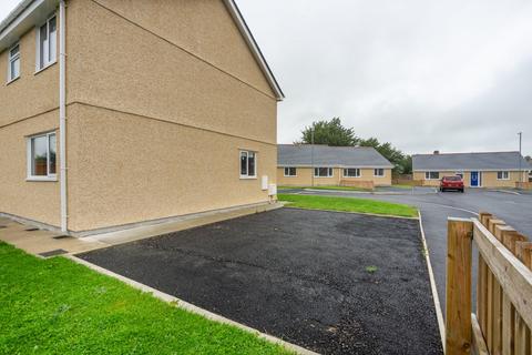 undefined, Cae'r Eglwys, Llanrug, Caernarfon, Gwynedd, LL55