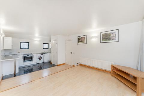 1 bedroom flat for sale, Beacon House, Isle of Dogs E14
