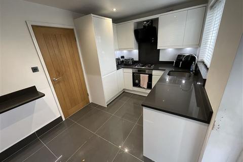 2 bedroom semi-detached house for sale - Epping Gardens, Sothall, Sheffield, S20 2GT