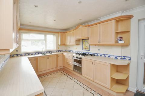 4 bedroom detached house for sale, Mandeville Way, Broomfield, Chelmsford, CM1