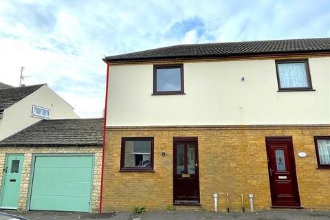 2 bedroom end of terrace house for sale, Foundry Road, Stamford