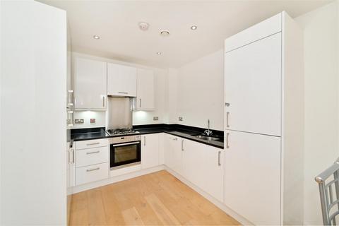 1 bedroom apartment for sale, Wharf Lane, London, E14