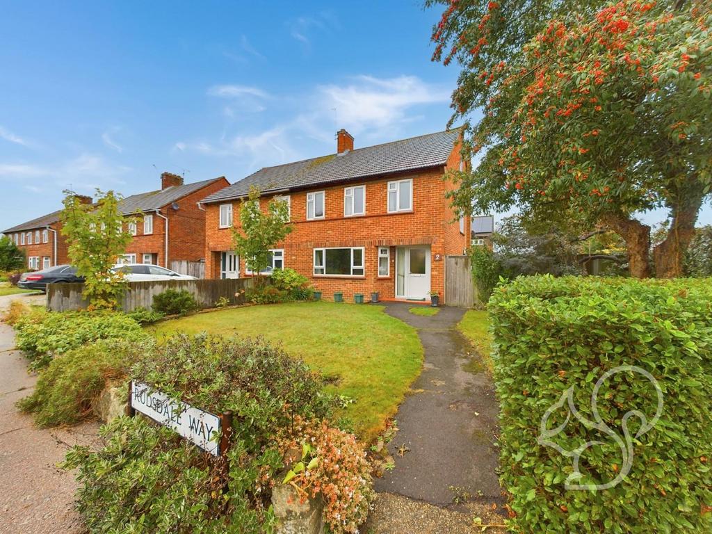 Rudsdale Way, Colchester 3 bed semidetached house £1,400 pcm (£323 pw)