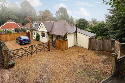 Copleigh Lodge Copleigh Drive, Kingswood, Tadworth, KT20 6BJ