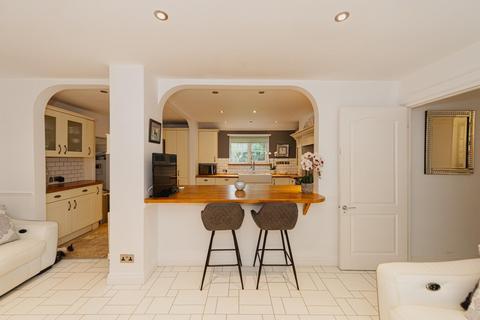 Copleigh Lodge Copleigh Drive, Kingswood, Tadworth, KT20 6BJ