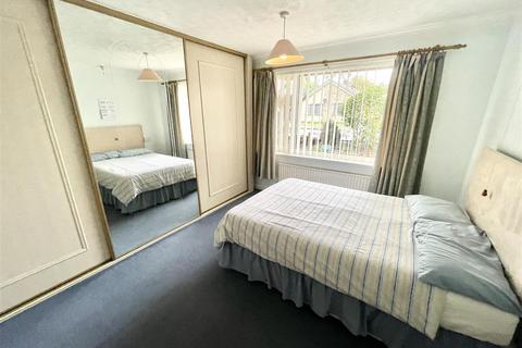 2 bedroom semi-detached bungalow for sale - Churchill Drive, Spalding
