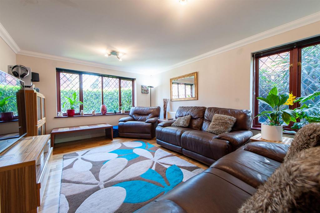 Family Room.jpg