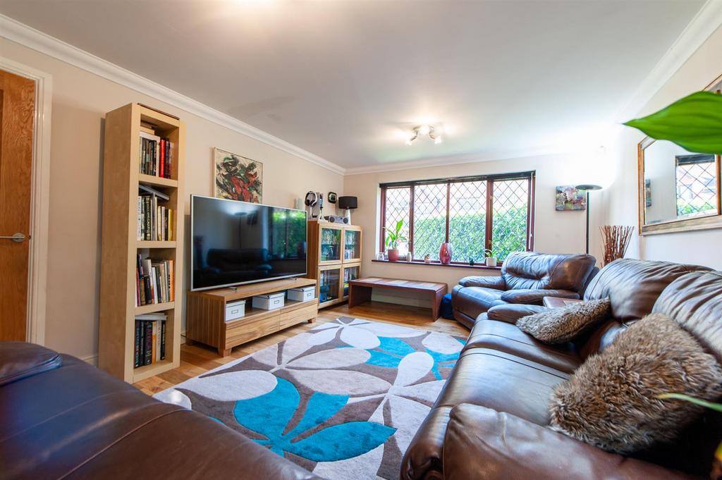 Family Room..jpg