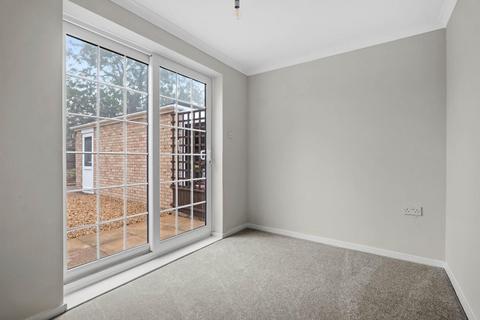 28 Austcliff Close, Redditch, B97 5NZ