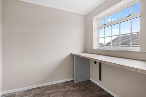 28 Austcliff Close, Redditch, B97 5NZ