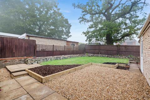 28 Austcliff Close, Redditch, B97 5NZ
