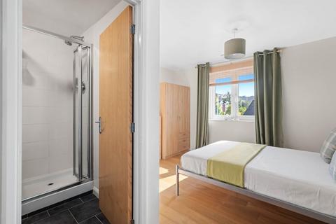 62 Gloucester Close, Redditch, B97 6AH