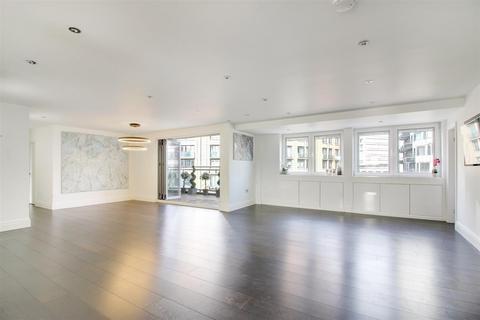 Praed Street, Paddington, London, W2