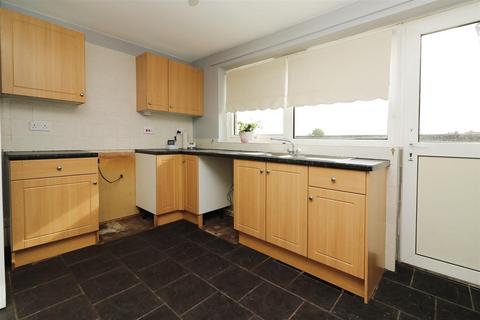 2 bedroom flat for sale, Roughwood Road, Kimberworth Park, Rotherham