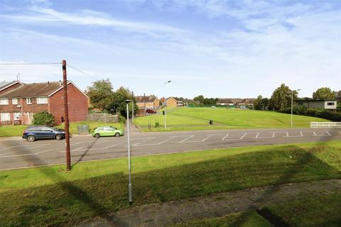 2 bedroom flat for sale, Roughwood Road, Kimberworth Park, Rotherham