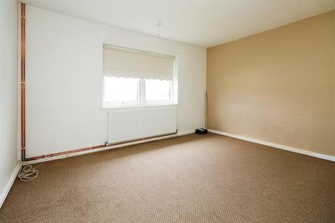 2 bedroom flat for sale, Roughwood Road, Kimberworth Park, Rotherham