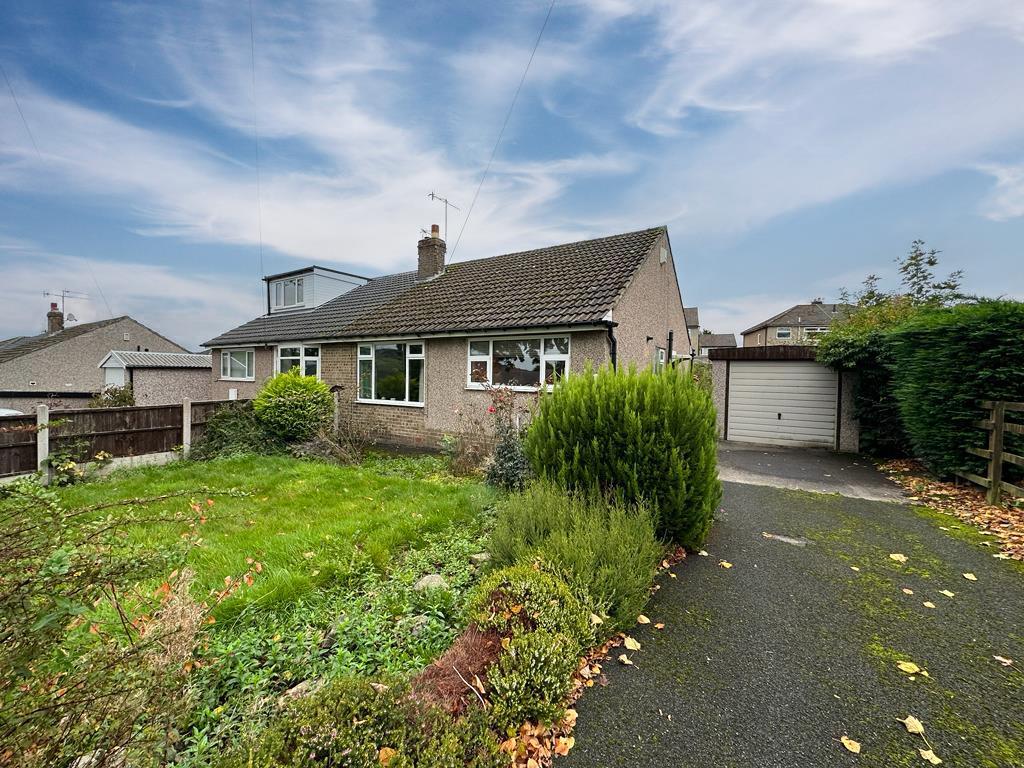 Parkway, Steeton, Keighley 2 bed semidetached bungalow for sale £219,950
