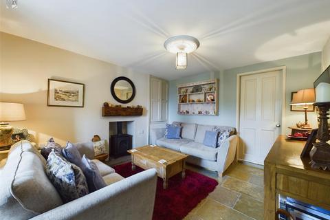 6 bedroom terraced house for sale - Castle Crescent, Kendal LA9