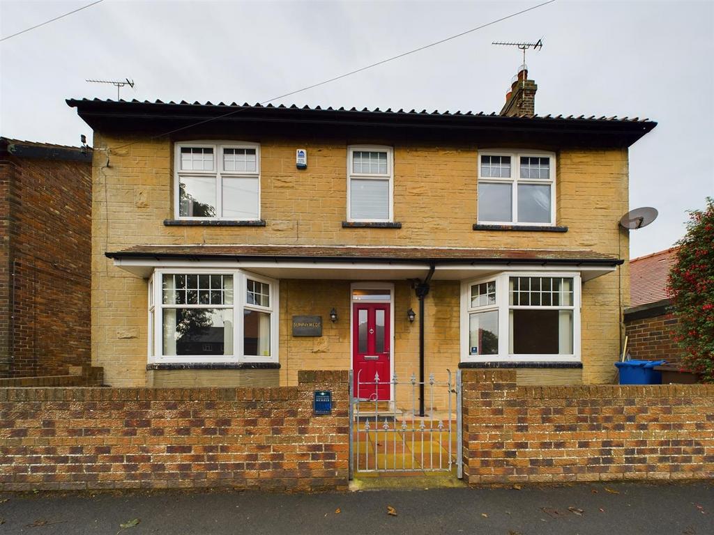 Southsea Road, Flamborough 4 bed detached house for sale £325,000