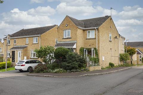 4 bedroom detached house for sale, Oliver Meadows, Elland