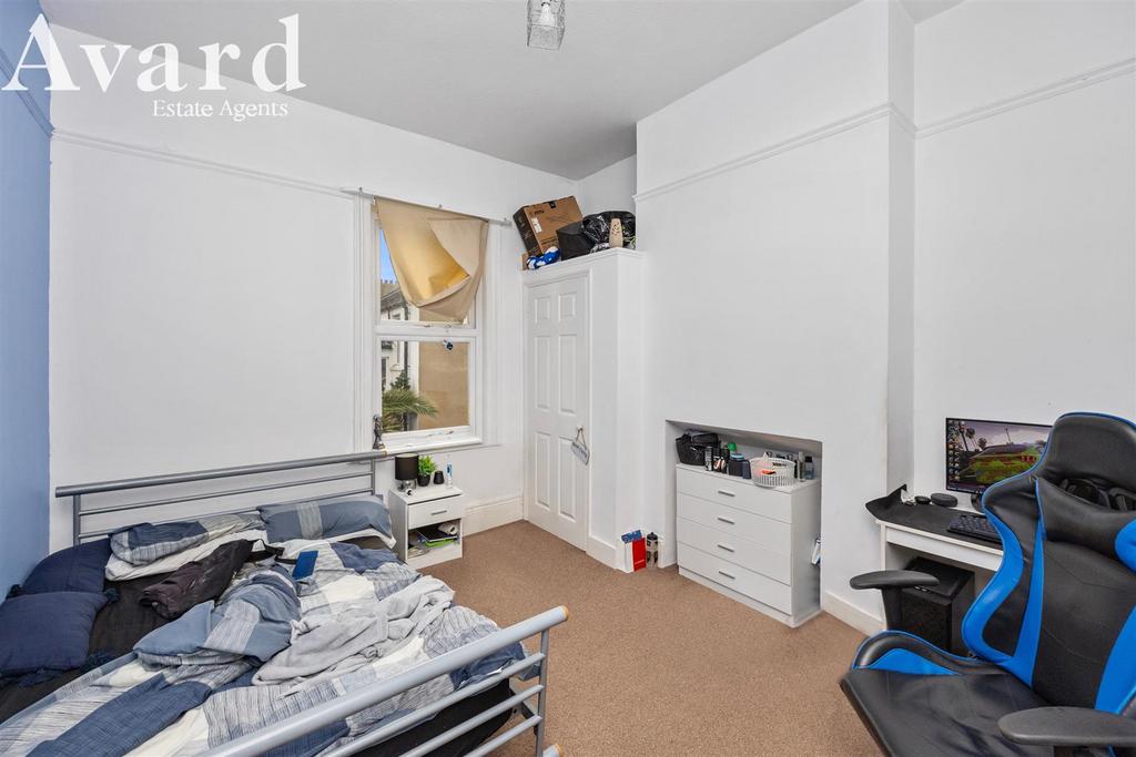 Ditchling Rise, 108 003.jpg