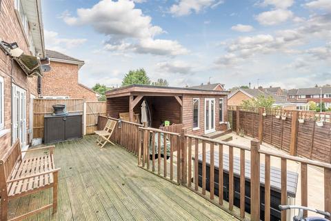 15 Andover Crescent, Kingswinford, DY6 8PH