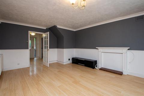 20 Clover Close, Loughton, Milton Keynes, MK5 8HA