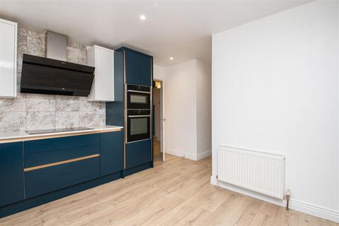 20 Clover Close, Loughton, Milton Keynes, MK5 8HA