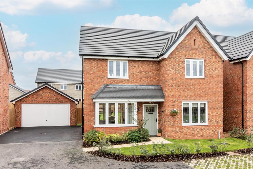 Walker Close, Cropwell 4 bed detached house for sale £499,500