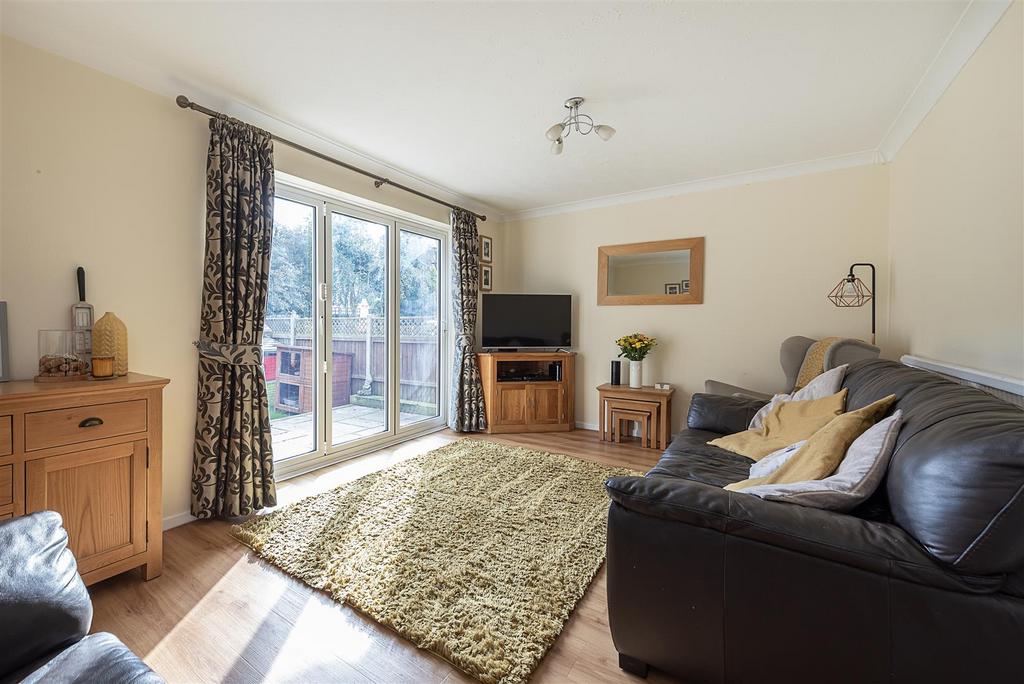 Stephens Way, Redbourn 3 bed terraced house for sale £450,000