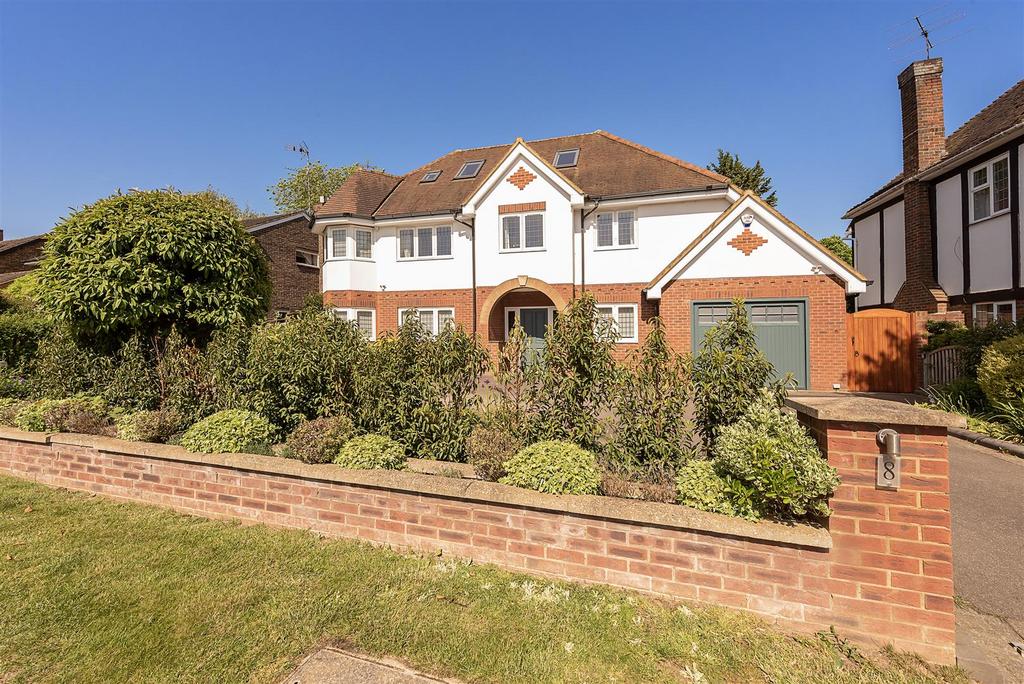 Orchard Avenue, Harpenden 5 bed detached house £3,500,000