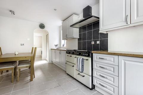10 Bradgate Close, Cuffley, Potters Bar, EN6 4RF