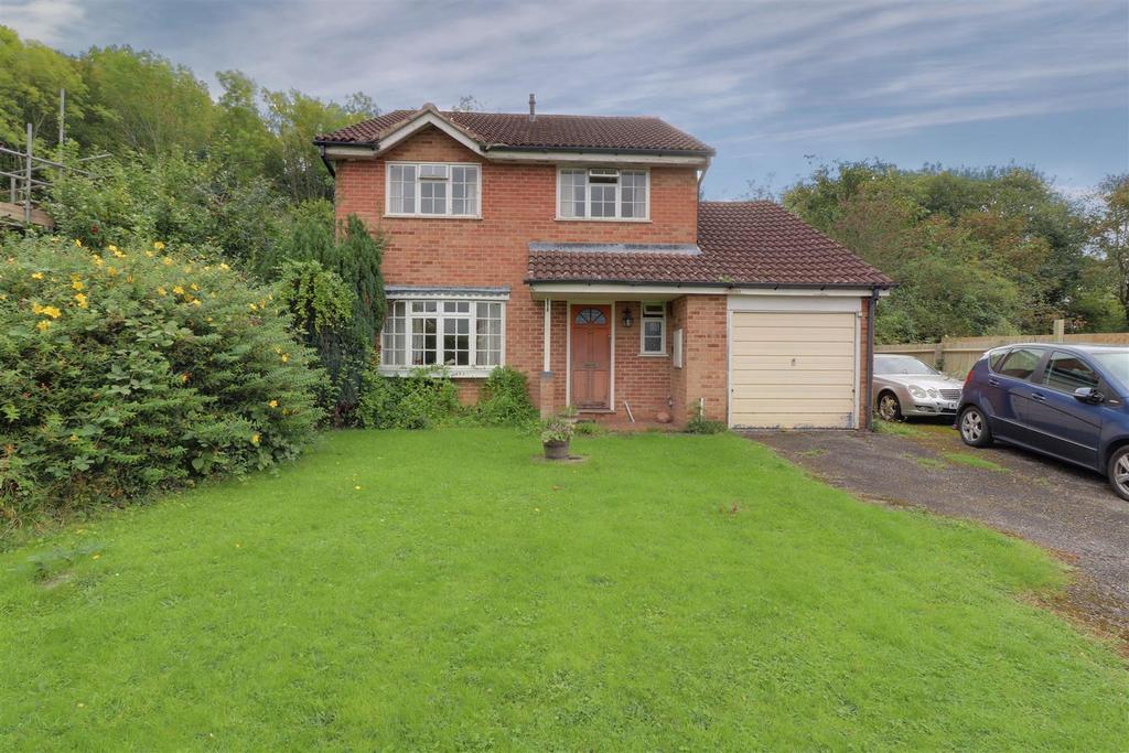 Rosedale Avenue Stonehouse 4 Bed Detached House For Sale £395 000