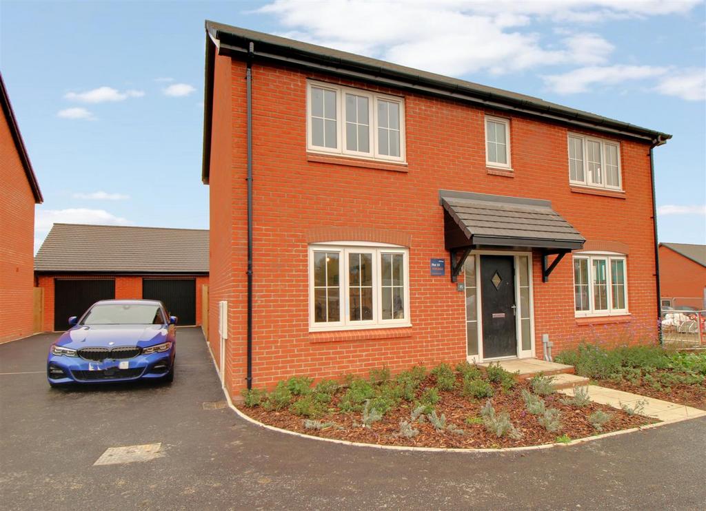 Hempsted Lane, Gloucester 4 bed detached house for sale £554,995