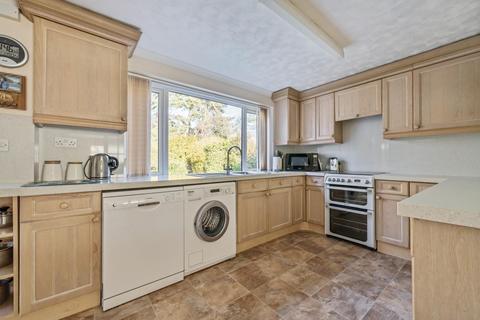 136 Brookside Crescent, Cuffley, Potters Bar, EN6 4QL