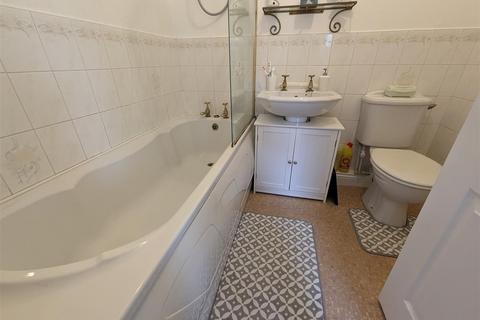 3 Darrowby Drive, Darlington, DL3 0GY