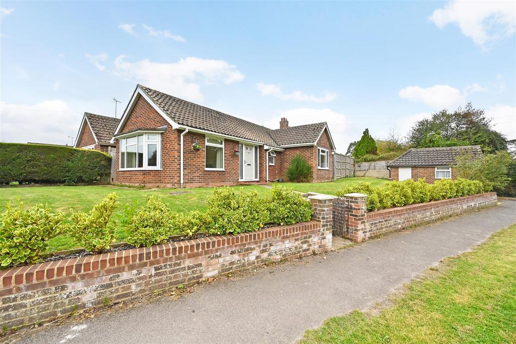 Briar Close, Yapton 2 bed detached bungalow £395,000
