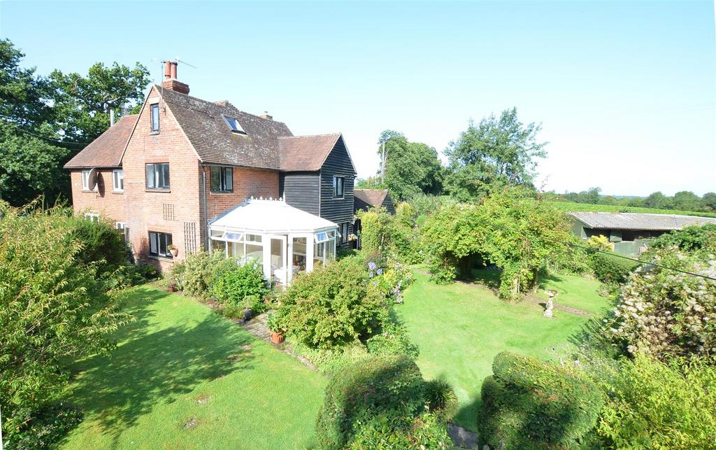 Lewes Heath, Tonbridge TN12 3 bed equestrian property £650,000