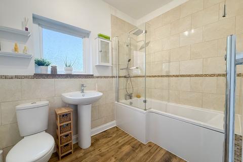 3 bedroom end of terrace house for sale, Willow View, Burnopfield, NE16