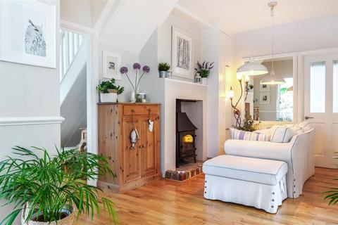 The Laynes Lickpot Hill, Elham, Canterbury, CT4 6TY