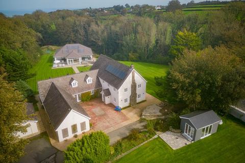 5 bedroom detached house for sale, Cross Inn, Nr New Quay, SA44