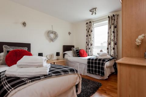 2 bedroom apartment for sale - Dolphin Quays, The Quay, Poole