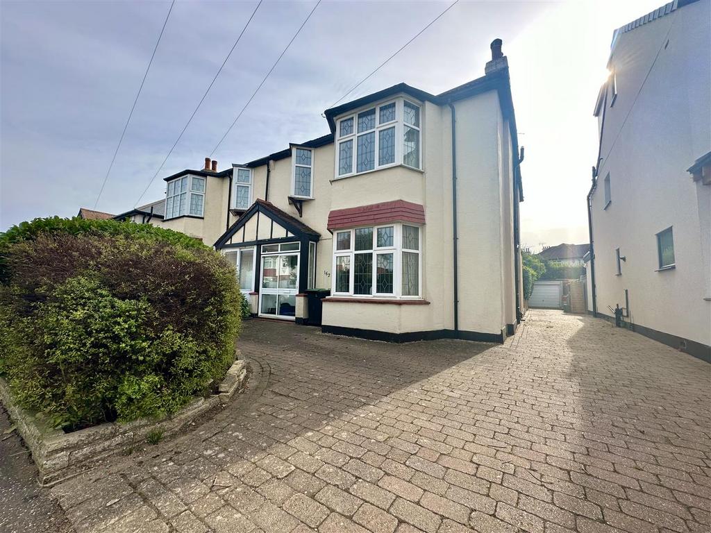 Western Road, LeighOnSea 4 bed semidetached house for sale £650,000
