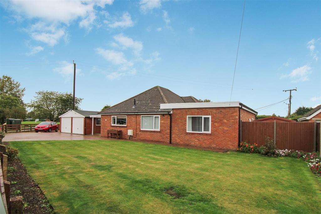 Hall Lane, West Winch 4 bed detached bungalow for sale £390,000