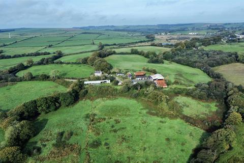 4 bedroom property with land for sale, Gorsgoch, Llanybydder