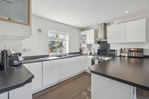 2 bedroom maisonette for sale, Hillside Close, Chalfont St Peter SL9