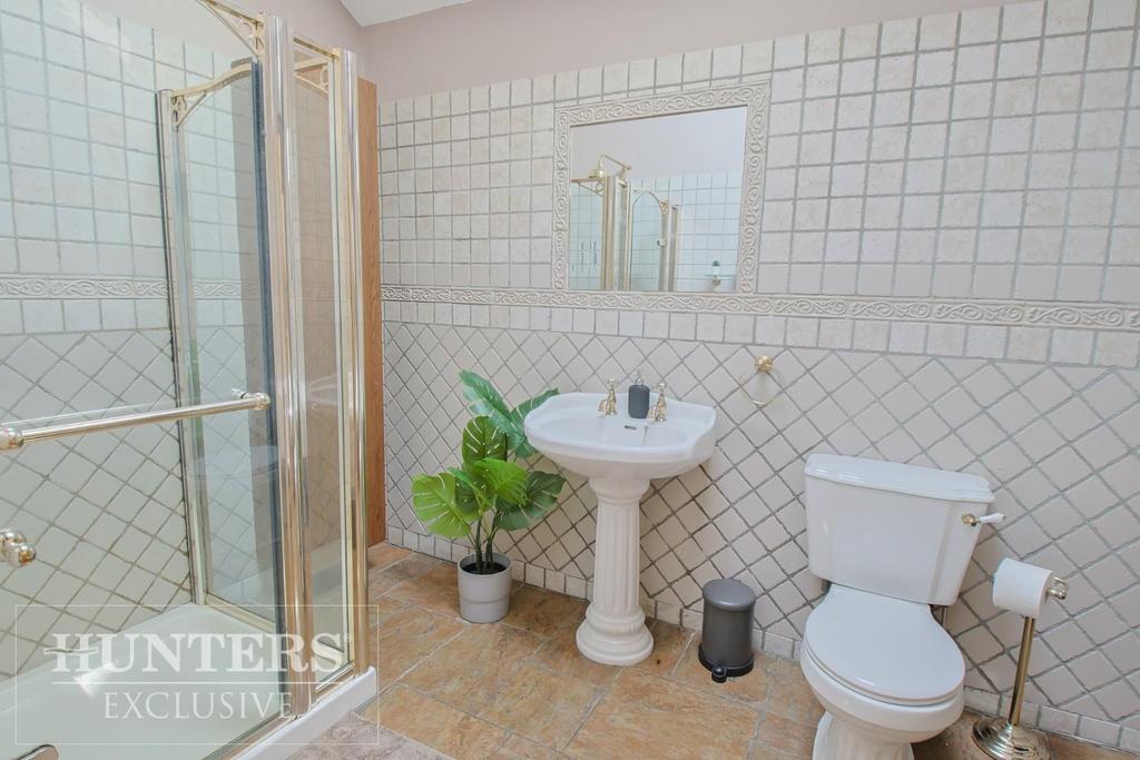 En-Suite Shower